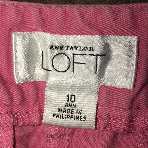 LOFT Pink Cuffed Capri Pants, size 10 - Picture 6 of 6